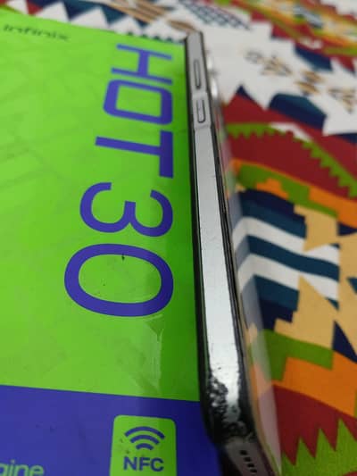 Infinix hot 30   8+8   128