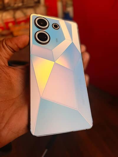 Tecno CAMON 20