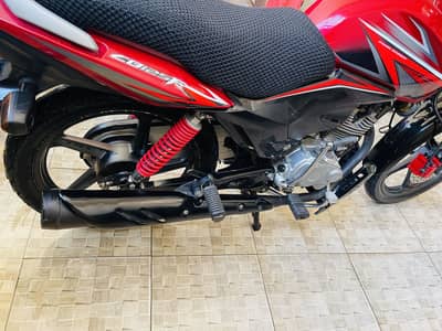 Honda cb 125f neat clean