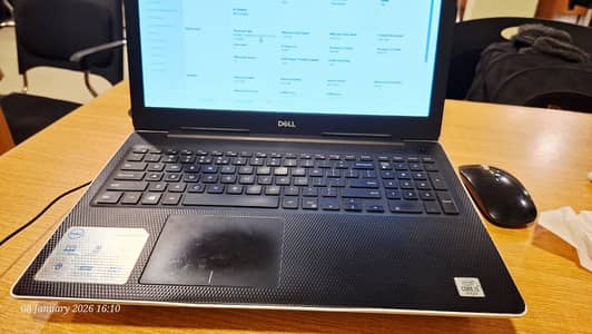 Dell laptop 9/10 condition