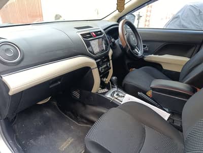 Excellent 7 seater, well maintained, All original.