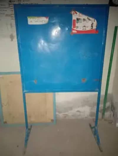 Iron display stand 5x3