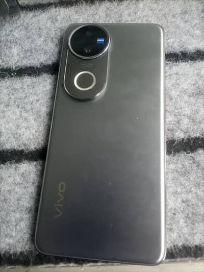 vivo v50
