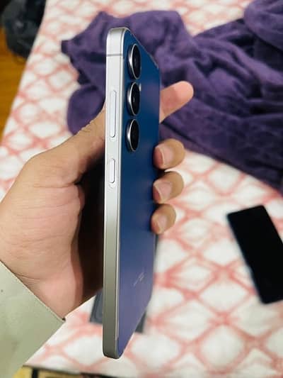 Ram&Rom 8/256 use 3 months