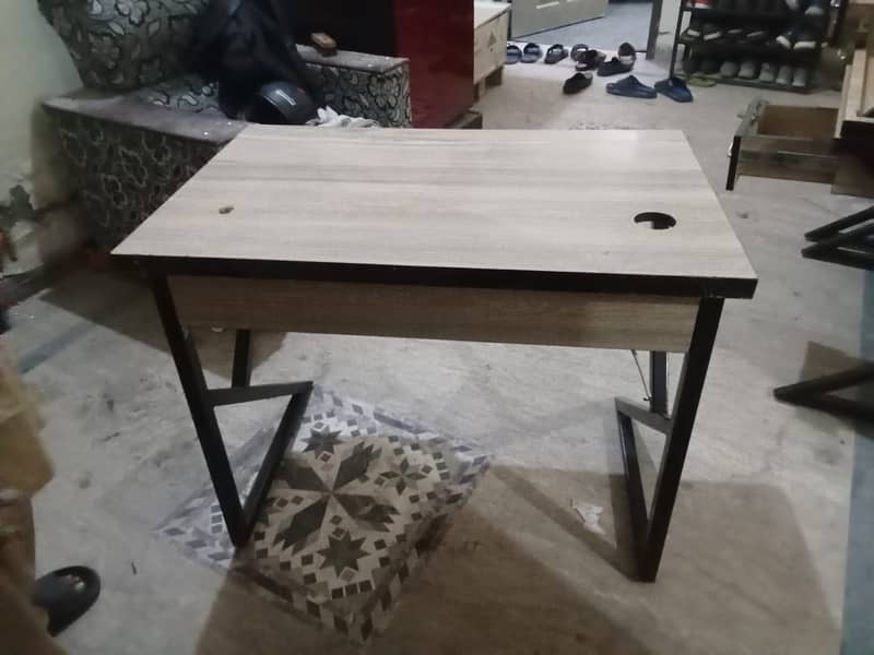 Workstation/computer table 5