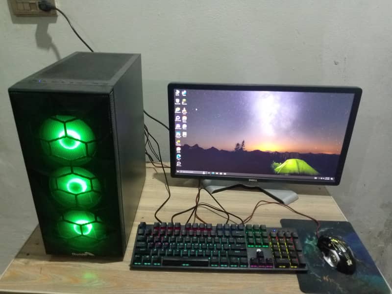 Gaming PC Setup 0