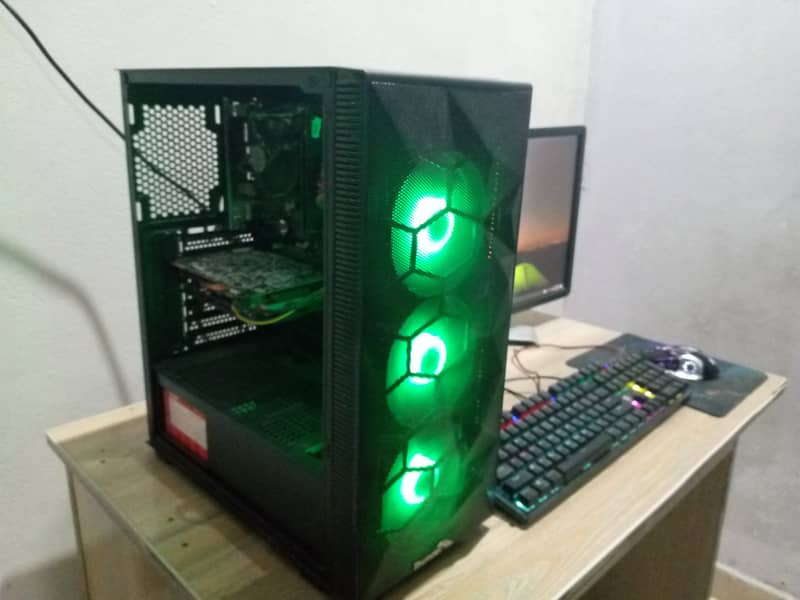 Gaming PC Setup 8