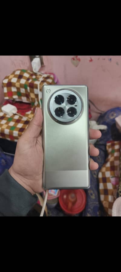 Zero 40 5G 12+12/256 5G 0308/49000/22