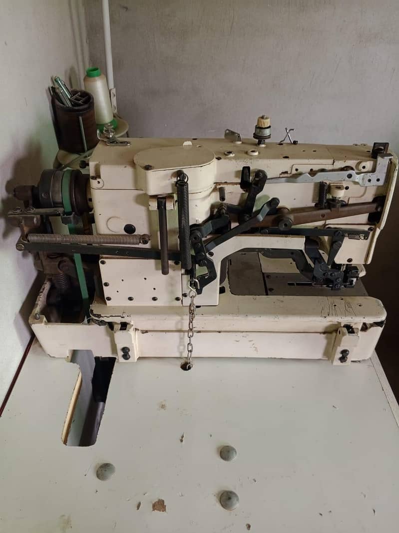 button hole machine 2