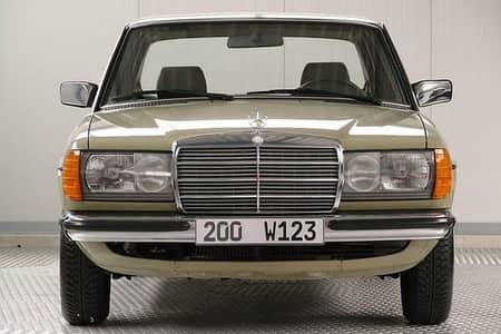 Mercedes Benz W123 1979 | Classic Project Car | All Parts Available |