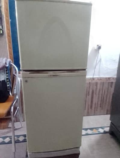 good condition refregretor dawlance