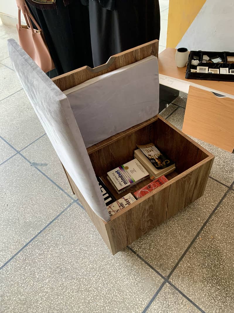 Space saving study table 2