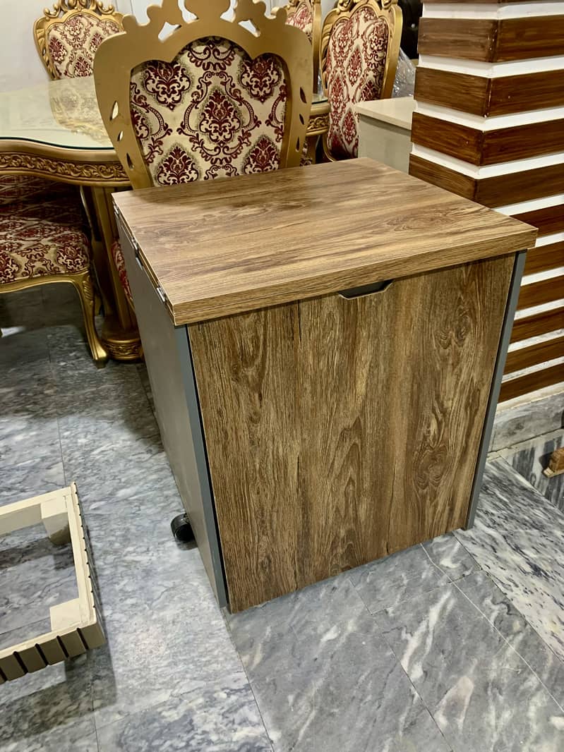 Space saving study table 6