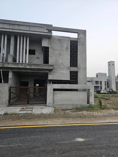 5 MARLA SOLID GRAY STRUCTURE AVAILABLE FOR SALE NEAR TO PARK , COMMERCIAL & MOSQUE
