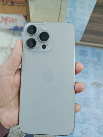 15 pro max natural titanium