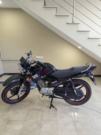 ybr 125 G