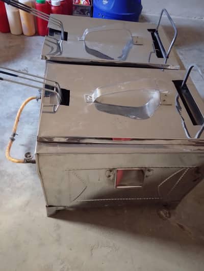 frinch fries full accerories avail