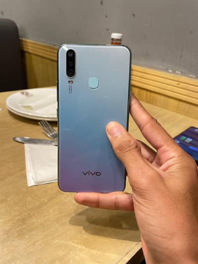 vivo y17 8/256