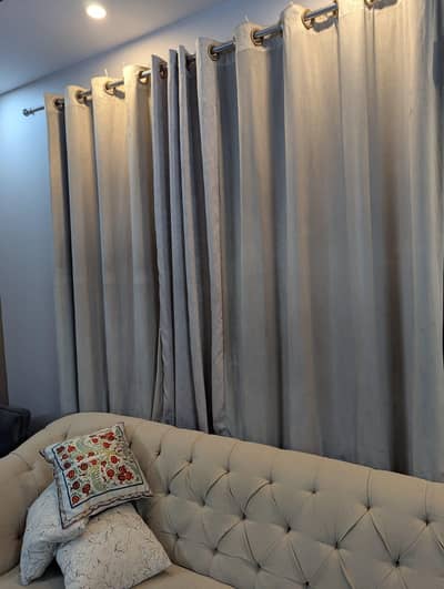2 pair curtains habbit style