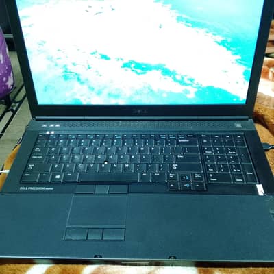 Heavy Duty Workstation Labtop Dell Precision M 6800