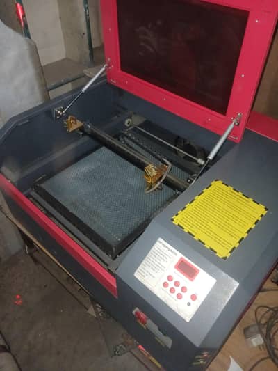 Laser engraving machine