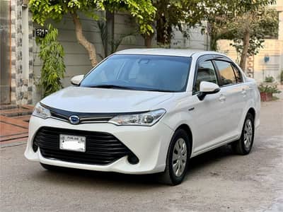 Toyota Axio hybrid 2017