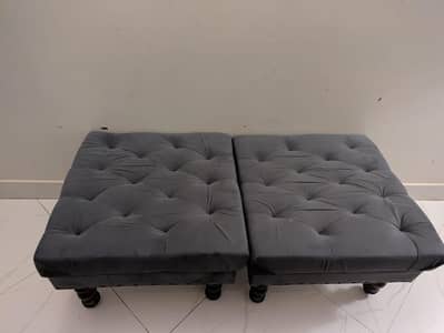5 seater Sethi set and Rugs urgent sell