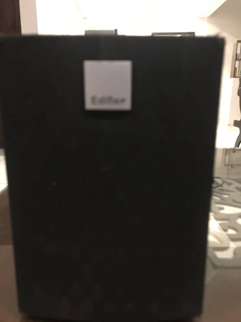 Multimedia speaker 2