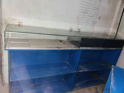 ALMOST NEW CONDITION HAND MADE 3 COUNTERS WITH FULL WALL MIRROR SET