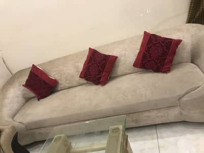 Dewan sofa