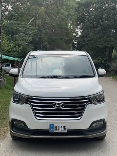 Hyundai Grand Starex