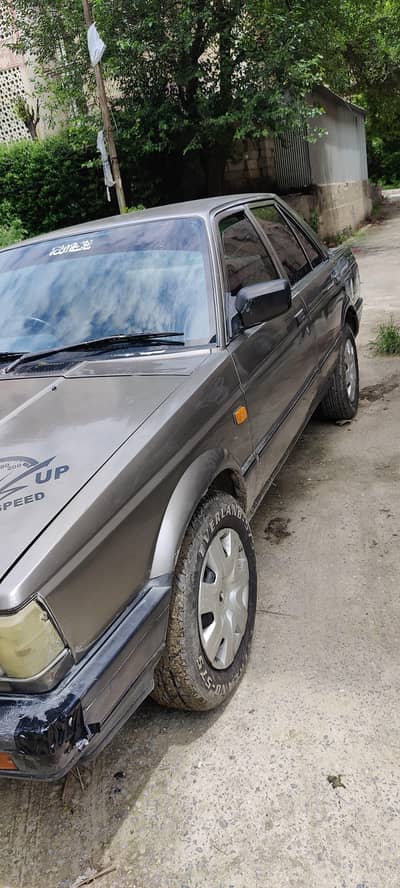 Nissan sunny 1987 automatic 1.6 for sale