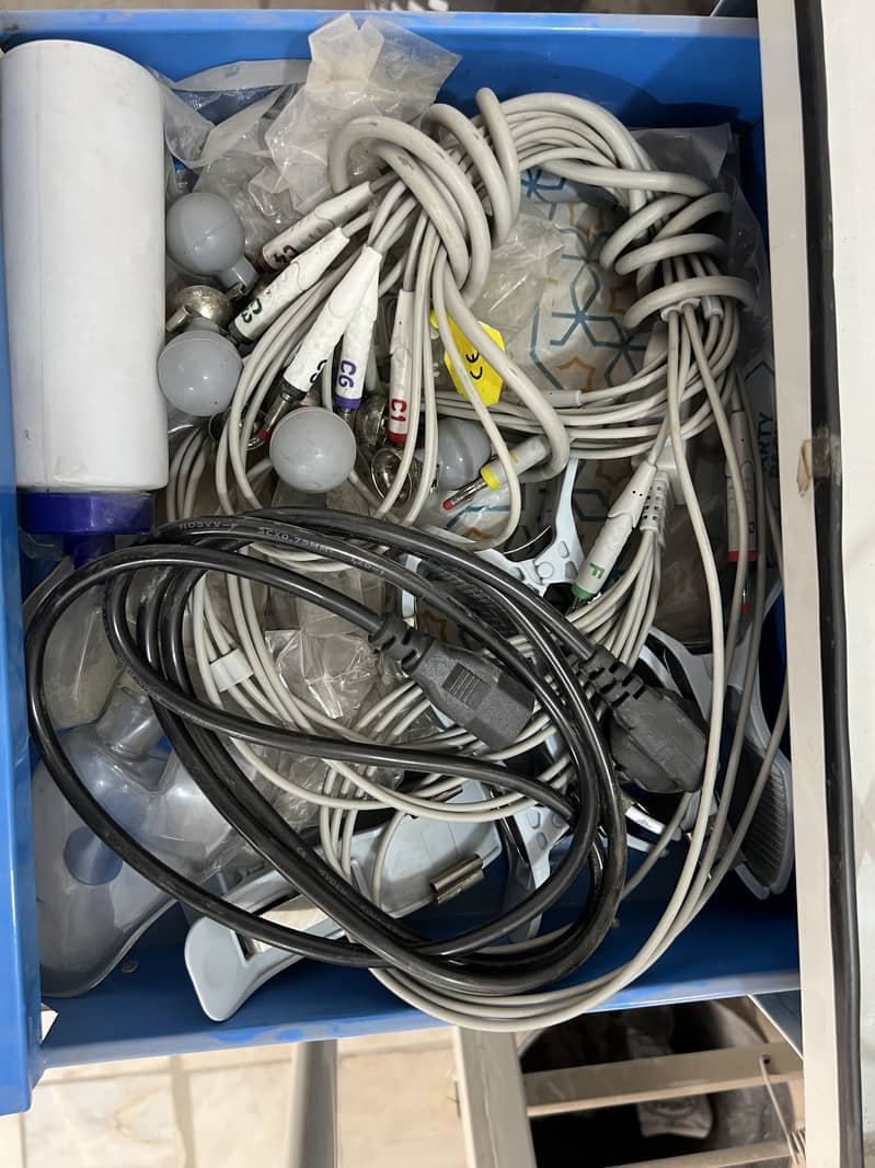 ECG Machine 4