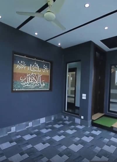 10 Marla Elegant House For Rent DHA Phase 7 Prime Location