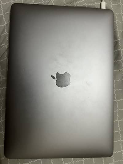 Apple MacBook Air M1 | 8GB RAM | 256GB SSD |slightly used