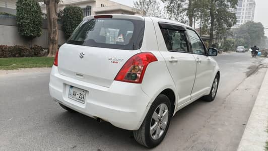 SUZUKI SWIFT 2014 DLX TOTALLY ORIGINAL btr thn wagonr alto cultus vitz