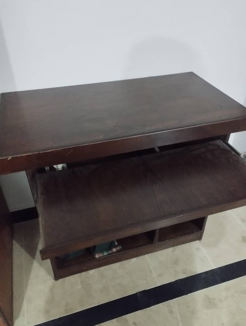 Executive table with drawer and computer table 3