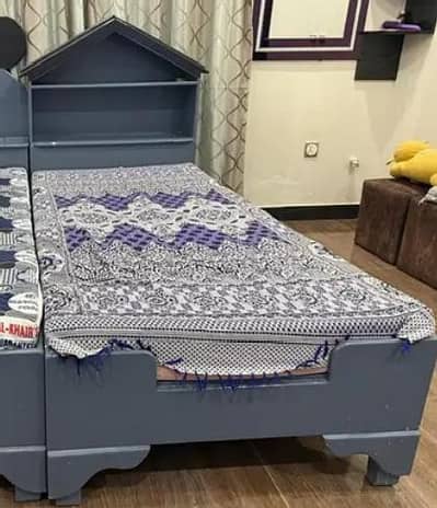 Kids single bed for sale