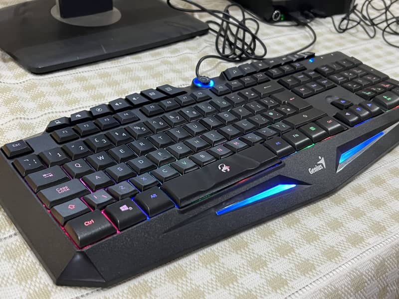 Keyboard & mouse 11