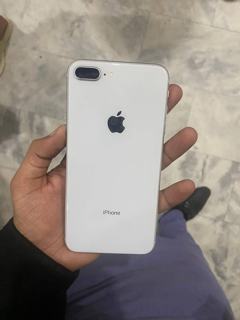 IPHONE 8 PLUS 0