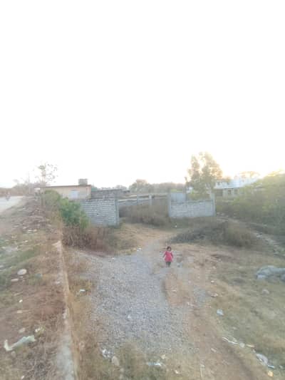 half constructed plot available for rent