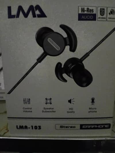 Hi Res Aucid earphone on you door step