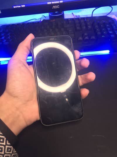 Iphone 11 urgently for sale