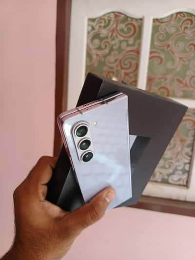 Samsung Z fold 5 with box non pta 12/256 Dual physical btr iPhone