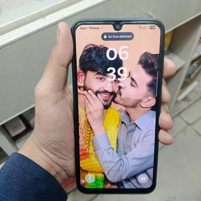 Galaxy A24 8/128 for sale