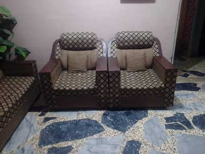urgent saled  5 seater