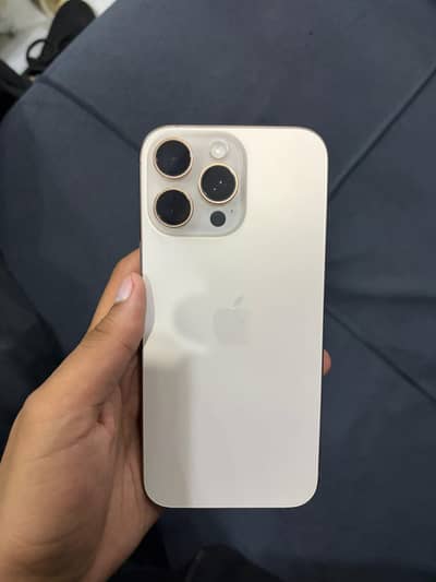 Iphone 16 pro max 10/10 condition