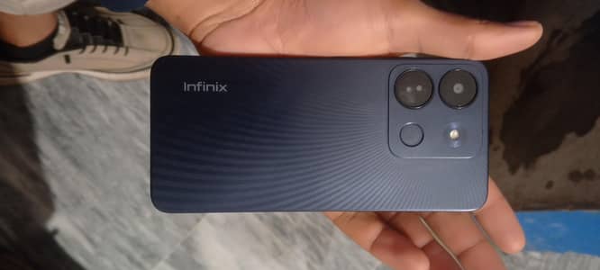 Infinix smart 7 4/64 with box PTA