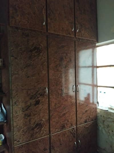 all cupboards in excellent condition