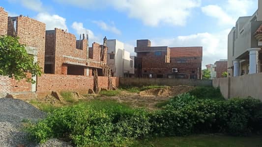 10 Marla Plot in DHA Phase 4 Block KK 671 FOR Sale NOW